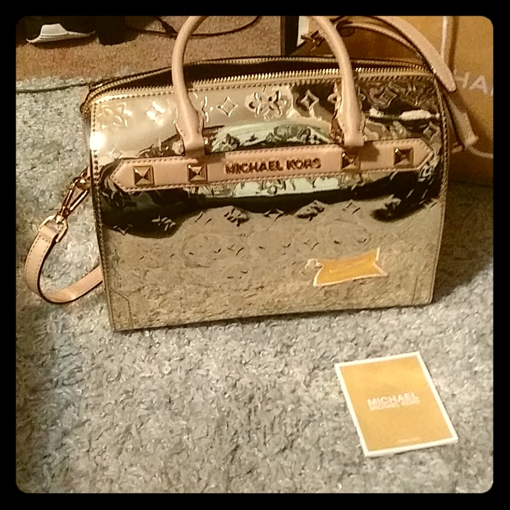 Michael kors,gold brand new purse